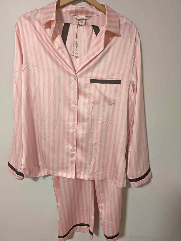 Women's Brand New With Tag Victoria Secret 2 Piece Pink And Black Stripped Pj